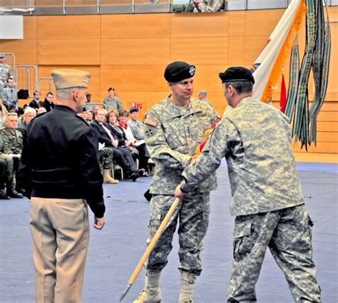 Wiesbaden Ceremony Welcomes Lt Gen Campbell To Usareur Command