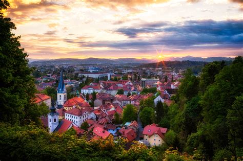 Town In Slovenia Hd Wallpaper Background Image 2400x1598