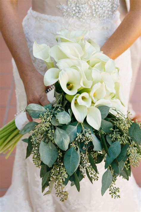 Sunm boutique artificial lily flowers, easter lily flowers with 9 full bloom flower heads and 3 buds, real touch rubbery lily flower bouquets for easter, wedding party office home decor, pack of 3. Bridal bouquet of calla lilies and eucalyptus (DIY ...
