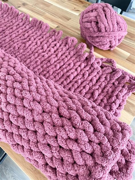 How To Make A Hand Crochet Chunky Blanket Atelier Yuwaciaojp