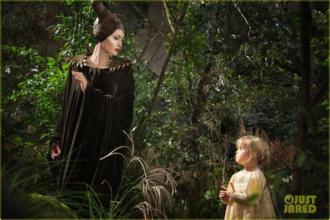 Angelina Jolie Spreads Her Wings For New Maleficent Poster Photo
