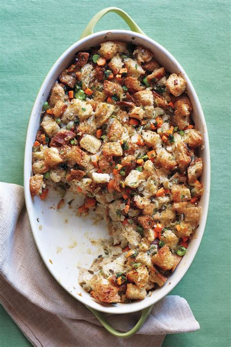 Try These Delicious Recipes For The Best Thanksgiving Stuffing Ever