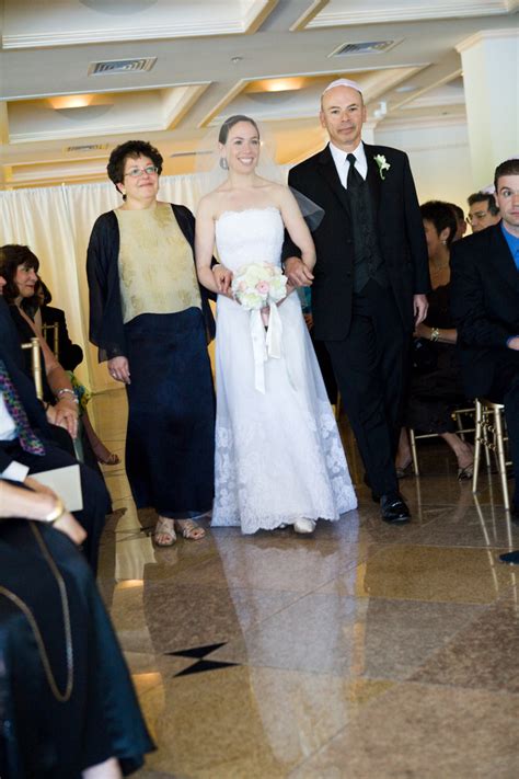Priscilla Of Boston Strapless Size 4 Used Wedding Dress Nearly Newlywed