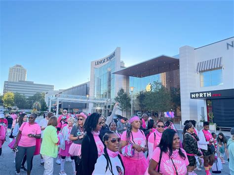 Oct 21 Lenox Square Hosts Susan G Komen More Than Pink Fundraiser
