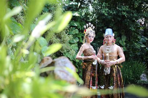 Rangkaian Prosesi Pernikahan Adat Jawa Di Indonesia
