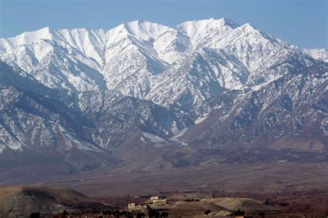 Der pamir ist ein hochgebirge in zentralasien, das zum dach der welt gezählt wird. Bilderstrecke zu: Plattentektonik: Ein Kontinent auf ...