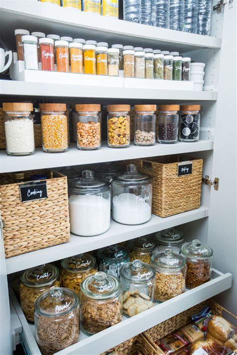 With these food storage organization tips, ideas and recommended products, you'll be well equipped to organize your pantry and refrigerator like a pro!  GET THE LOOK  THE x PENCIL AND PAPER CO | Pantry ...