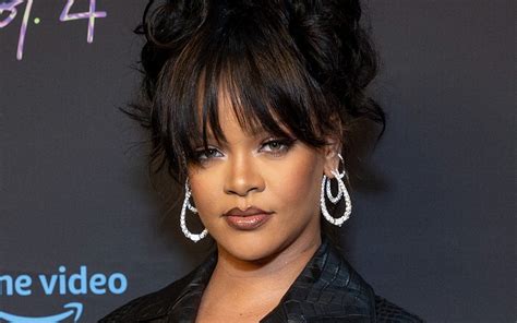 Rihanna Super Bowl Pregnancy Reveal Was Not Scripted