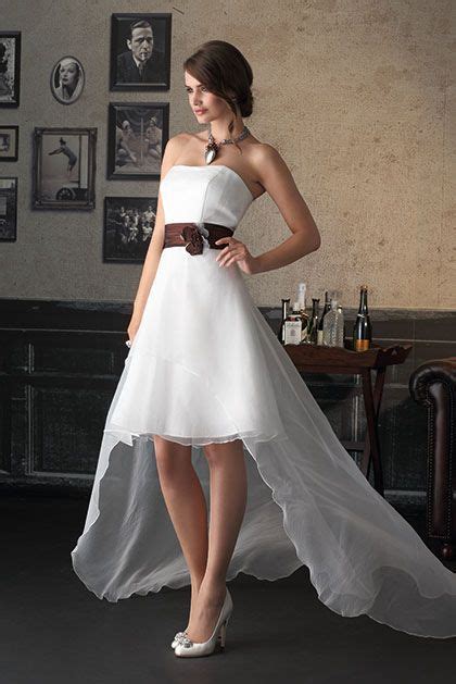 Wir haben unterschiedliche marken ausführlich getestet und wir zeigen unseren lesern hier unsere ergebnisse unseres tests. Brautkleid-Formen, Schnitte und Linien: A-Linie, Empire u. Co.