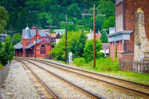 11 Oakland Mountain Town Scenic Railroads Places To Go