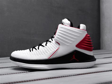 Кроссовки Nike Air Jordan XXXII Low цвет Белый