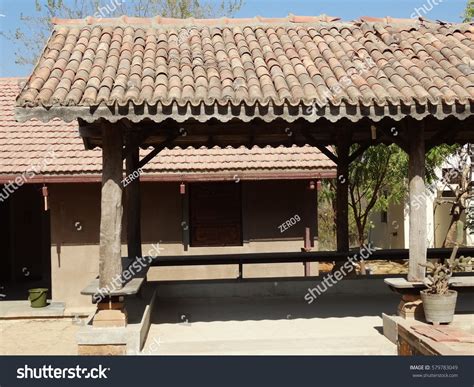 Sloping Roof Mangalore Tiles Stock Photo 579783049 Shutterstock