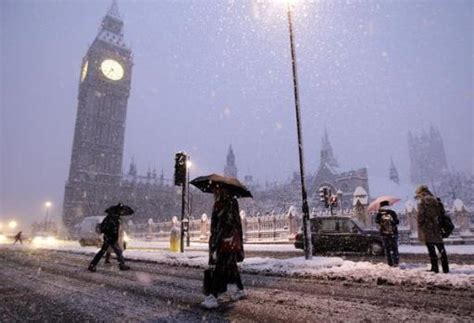 Snowfall Blitzes London The Denver Post