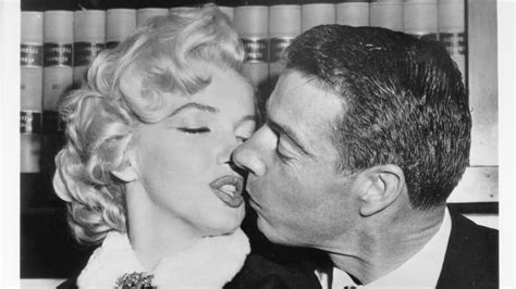 Marilyn Monroe And Joe Dimaggios Sex Life New Book About Marilyn