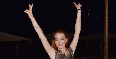 Lindsay Lohan Celebrates Her 32nd Birthday In Mykonos Dina Lohan Lindsay Lohan Just Jared