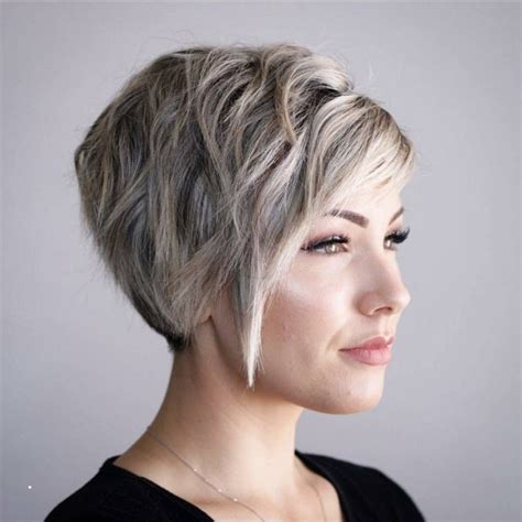 Coiffure dégradé court femme 4 promotions de la semaine. Album : Les +20 meilleures idées de coiffure moderne 2020 ...