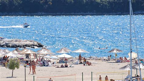 Fkk Strand Valalta Bei Rovinj Kroatien Strandführer Kroatide √