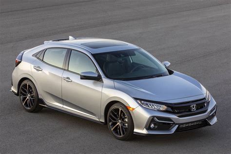 Research honda civic car prices, specs, safety, reviews & ratings at carbase.my. Honda Civic Hatchback: Which Should You Buy, 2020 or 2021 ...