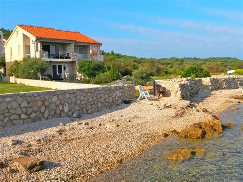 Viele häuser verfügen über einen typisch mediterranen baustil und wie kann ich ein ferienhaus mieten? Ferienwohnung Lavanda in Pasman Dobropoljana, Kroatien ...