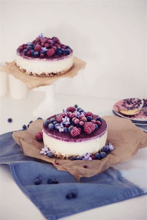 This blueberry kuchen is very easy to make. butiksofie | Berries recipes, Desserts, Yummy cakes