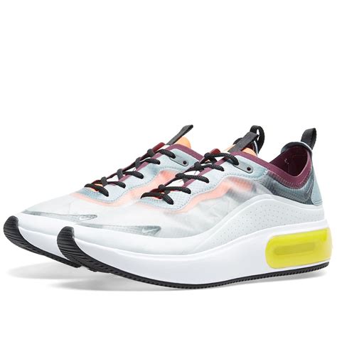 The nike air max dia stands up for the value of the woman and for her importance in the fashion world. Nike Air Max Dia SE QS W Aviator Grey, Black & Jungle | END.