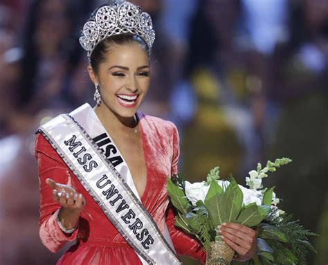 Miss Universe Olivia Culpo Is New To New York And Looking For A Date