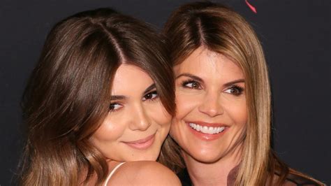 Whats Come Out About Lori Loughlins Daughter Olivia Jade