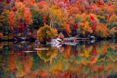 The Perfect Fall Getaway To West Virginia Nomadic Fare Female