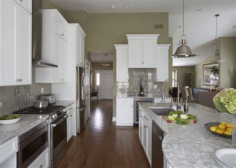 Looking for some kitchen layout ideas? Open v/s Closed Kitchen Layouts