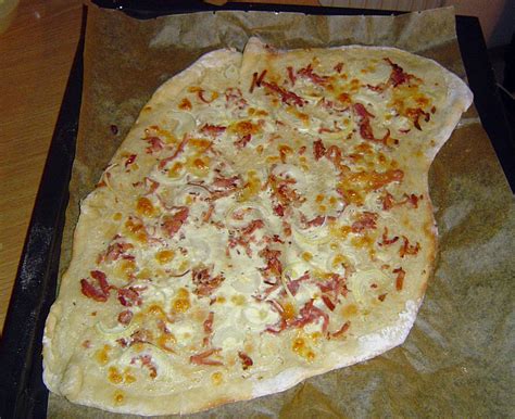 Like this specialty of alsace, france and south germany: Flammenkuchen (Rezept mit Bild) von Adriana | Chefkoch.de