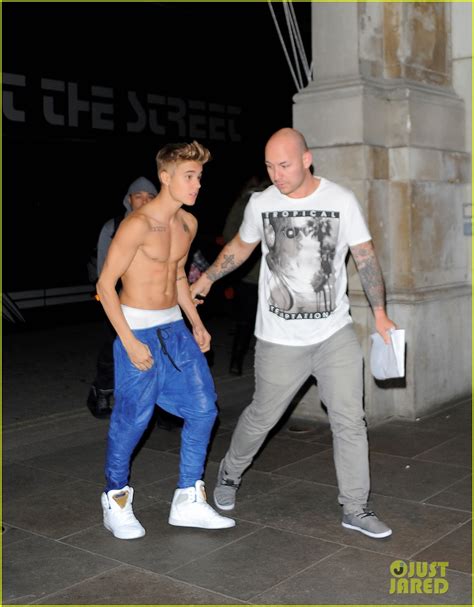 Justin Bieber Shirtless Hotel Return On 19th Birthday Photo 2822610 Justin Bieber