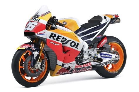 On the other hand, honda 's rs150r is more suited to. 2017 Repsol Honda MotoGP Team Presented Officially, RC213V Race Bike Revealed