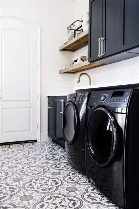 40 Gorgeous Small Laundry Room Design Ideas In 2020 Laundry Room
