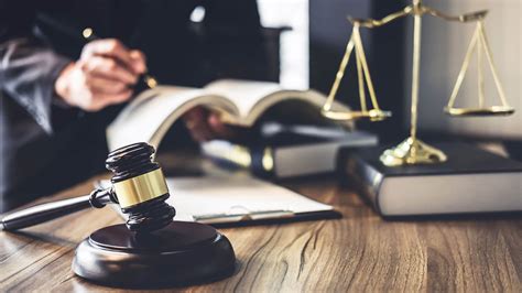 5 Advantages of Choosing a Small Law Firm