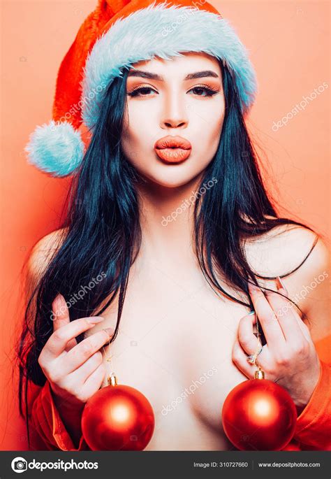 Boules de Noël rouges avec des seins Seins sexy et fête du nouvel an