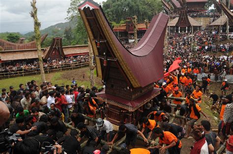 Budaya Upacara Pemakaman Di Toraja Must See