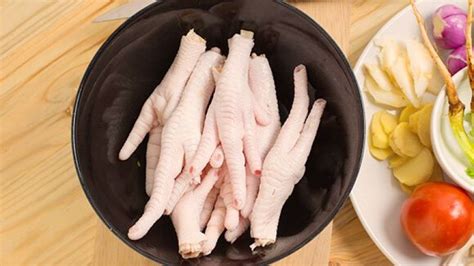Ini 3 Cara Mengolah Ceker Ayam Biar Empuk Dan Bebas Bau Amis
