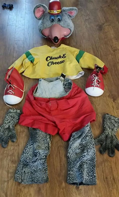 Chuck E Cheese Costume Showbiz Pizza Cec Walkaround Mascot Era The