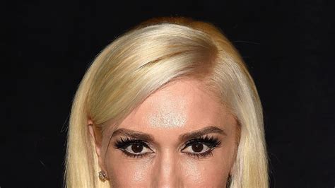 Gwen Stefani Look Book Celebrity Hair Hairstyle Make Up Pictures Glamour Uk