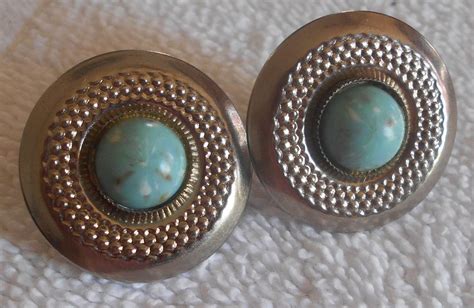 Vintage Round Screw Back Earrings With A Lighter Blue Tone Etsy