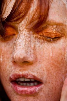 Violet eyes, red hair, freckles (beautiful, but likely fake - violet ...