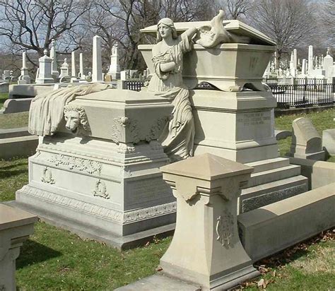 Unique Headstones And Monuments Unusual Headstones Cemetery Statues
