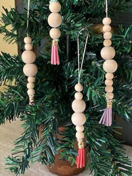 23 Creative Diy Wood Christmas Ornaments
