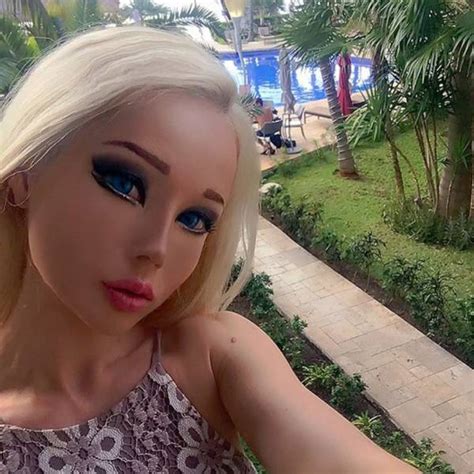 Valeria Lukyanova La Barbie Humaine Dorigine Ukrainienne Page 2
