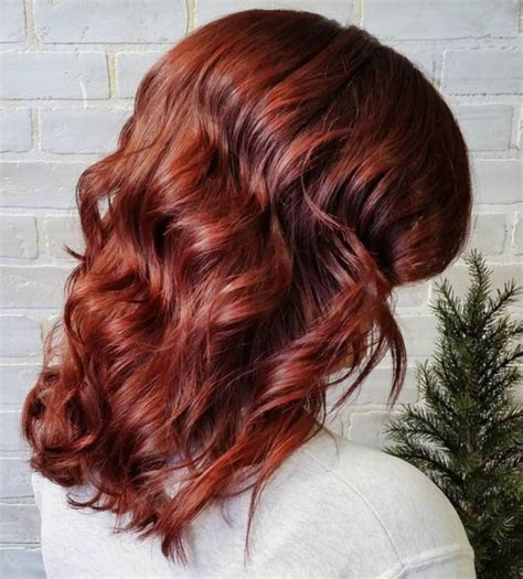 Mid Length Shiny Auburn Waves Hairstyle Balayage Auburn Hair Color