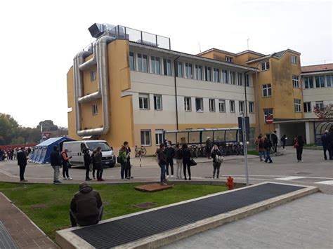 Cos'è e dove farlo a vicenza. Vicenza, punto Covid intasato per tamponi: la testimonianza
