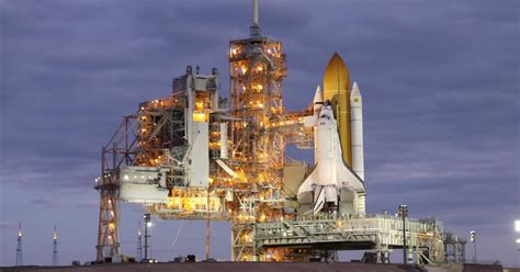 News Spazio Space Shuttle Discovery Sts Go Per Il Lancio Del