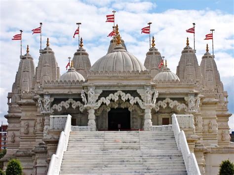 Here Is The List Of Famous Temples In India Chandigarh