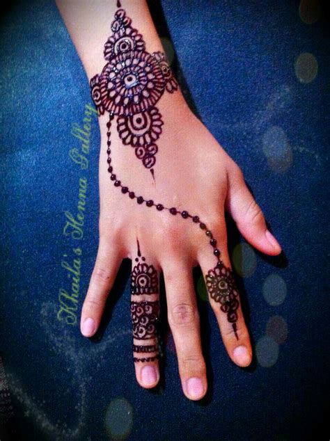 gambar henna tangan simple  bagus gambar henna tangan simple tapi