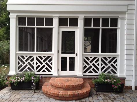 I recommend looking at a photo of a chippendale railing while you work to get the pattern right. KL Simple door with chippendale railing art - (With images ...